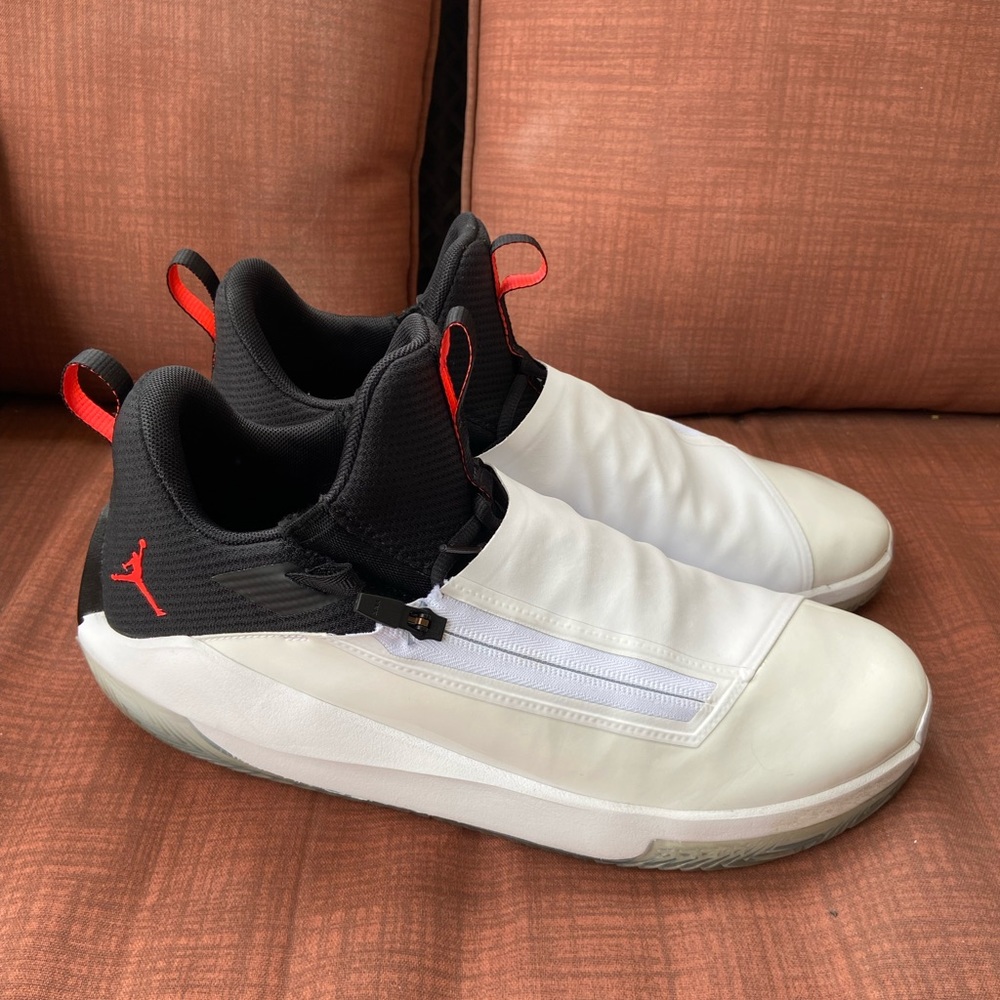 Jordan Jumpman Hustle 'White Black'